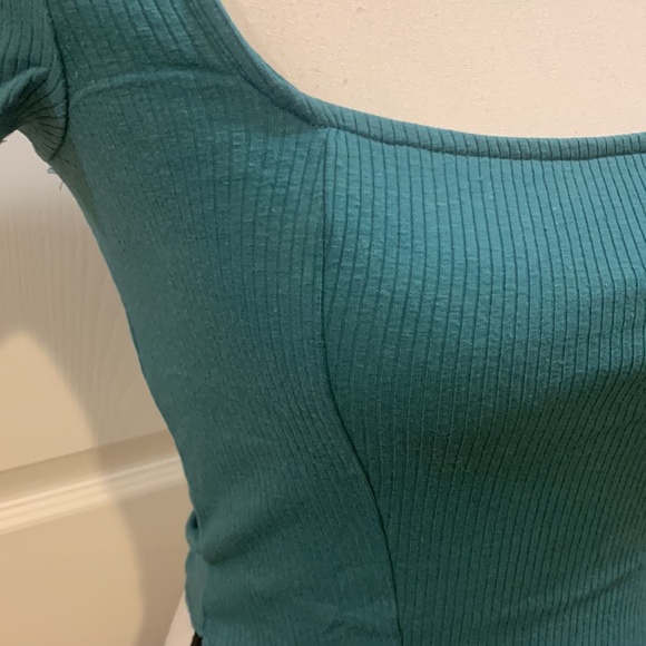 Ribbed Turquoise Top - Picture 2 of 7